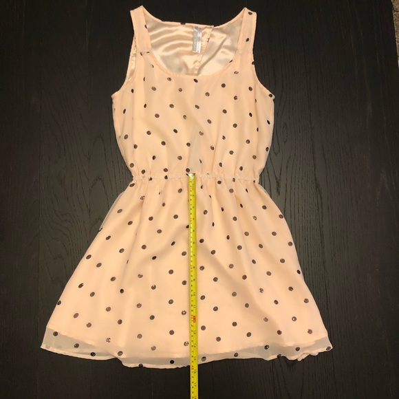 O’Neill Open Back Sundress w Black Polka Dots - Picture 5 of 9